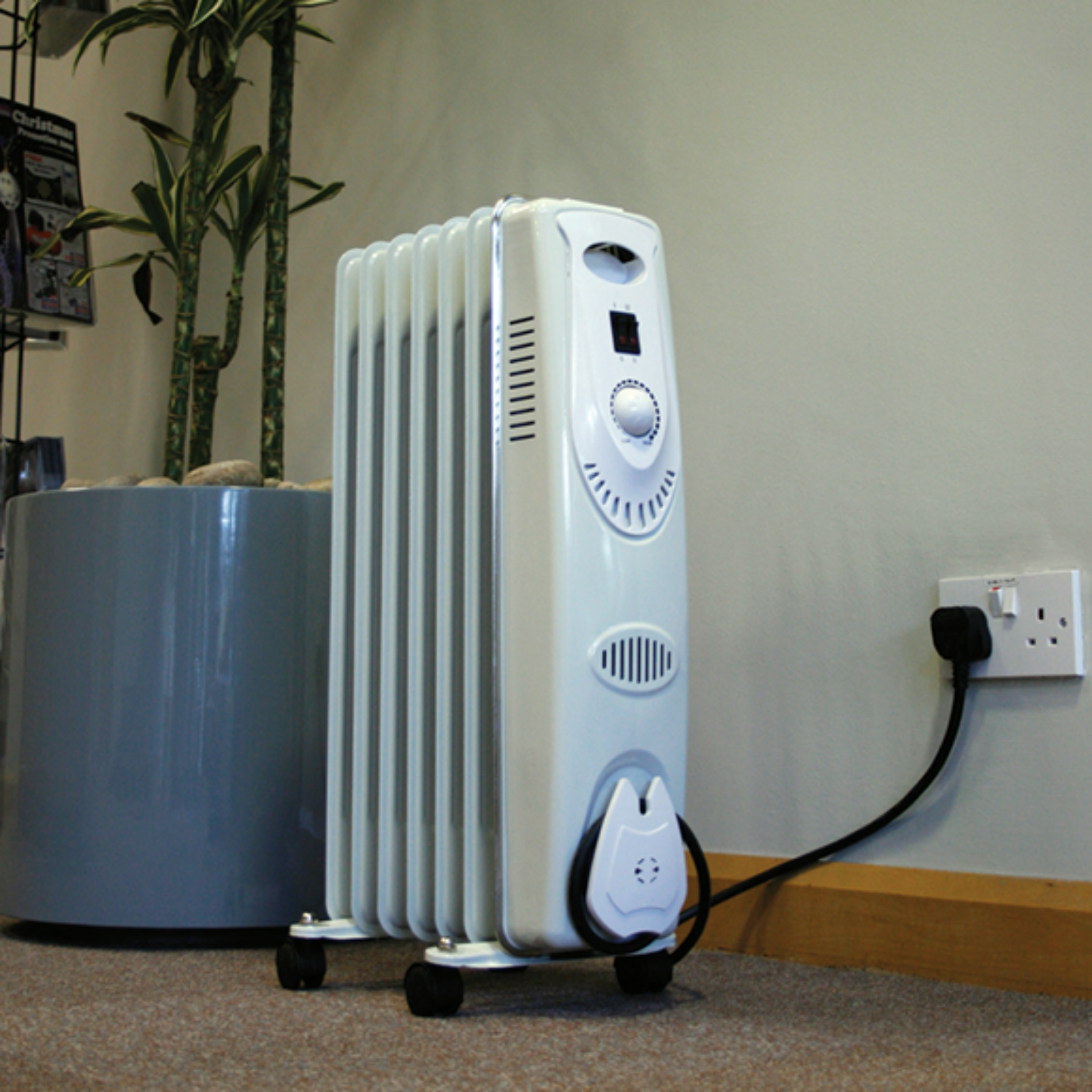 Sealey RD1500 1500W 7-Element Oil-Filled Radiator | Sunbelt Sales