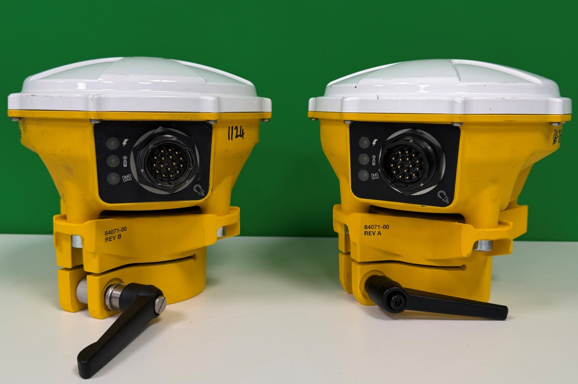 Picture of 2x Ex Hire Fleet Trimble MS975 Receivers 